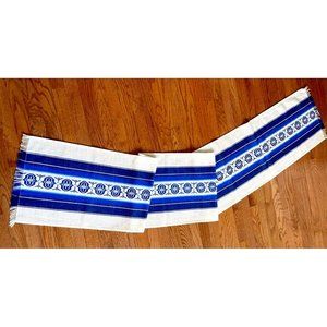 Table Runner Striped Blues & Crewel Work On Cream Fringed Ends Wool ?